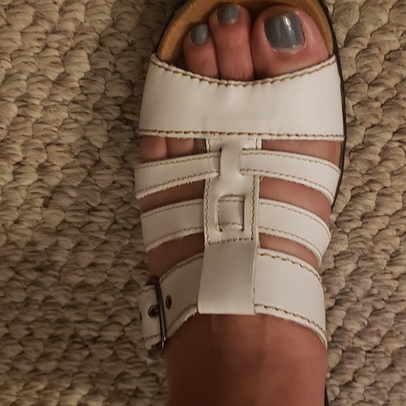 Clarks Sandals - Picture 4 of 6